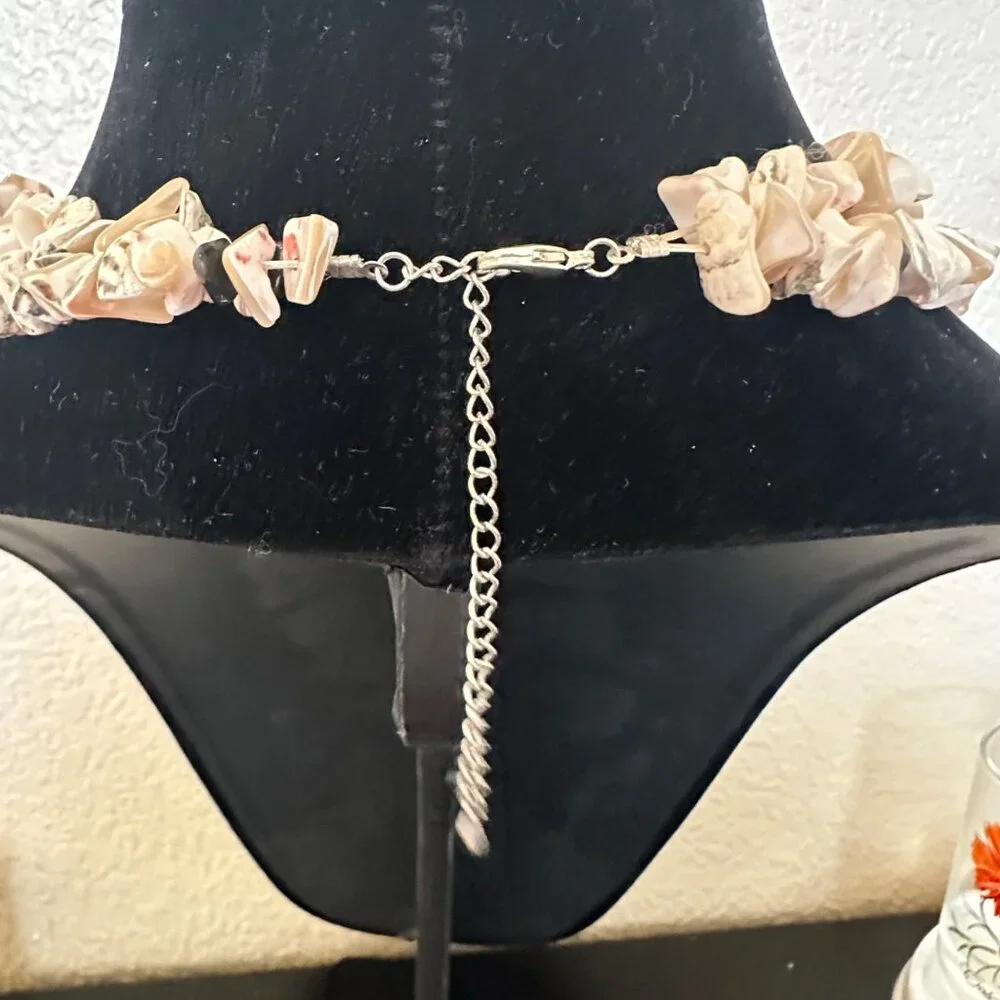 Handmade Mother Of‎ Pearl Chip Shell Choker Necklace With Silver Clasp